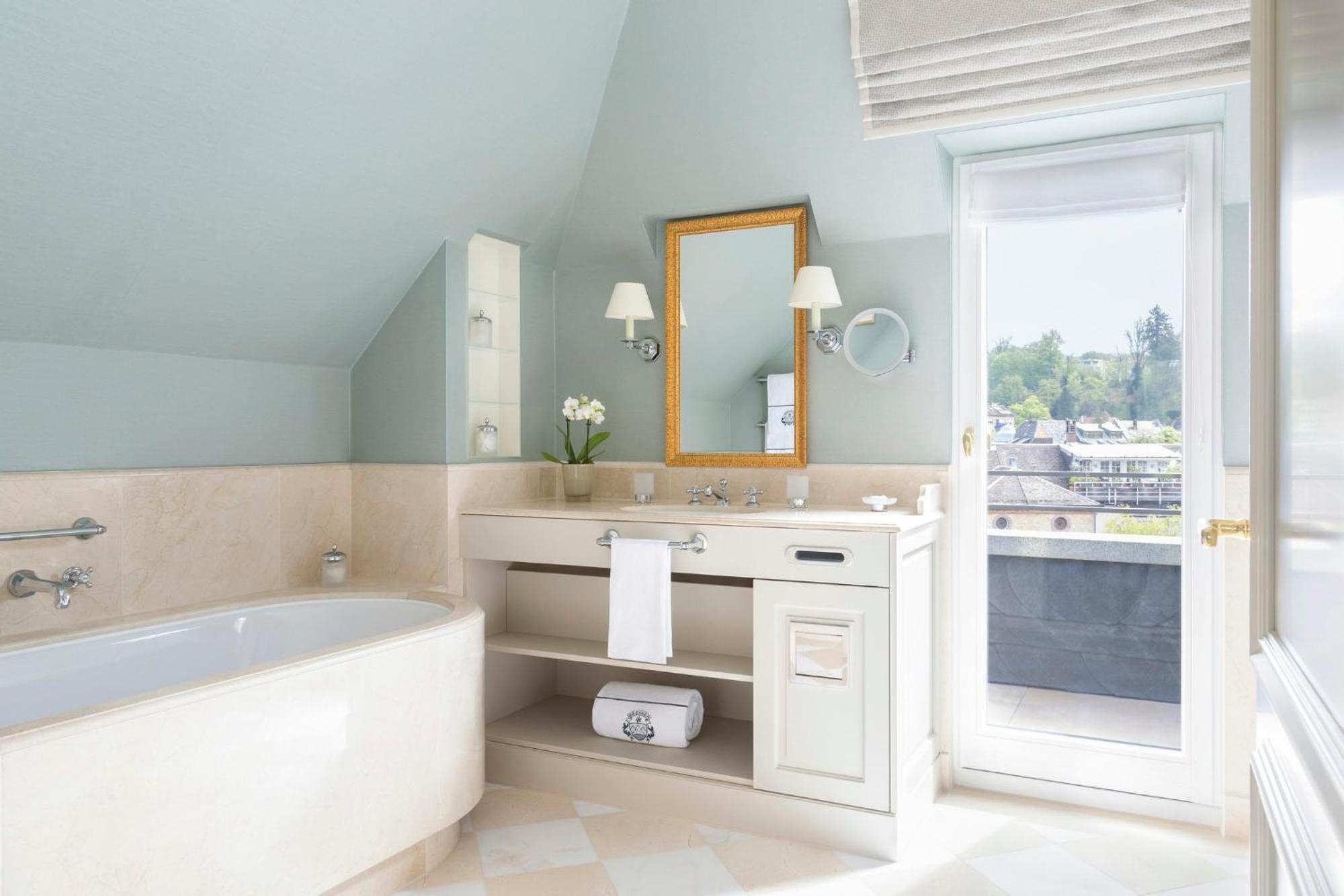 Panoramic Suite